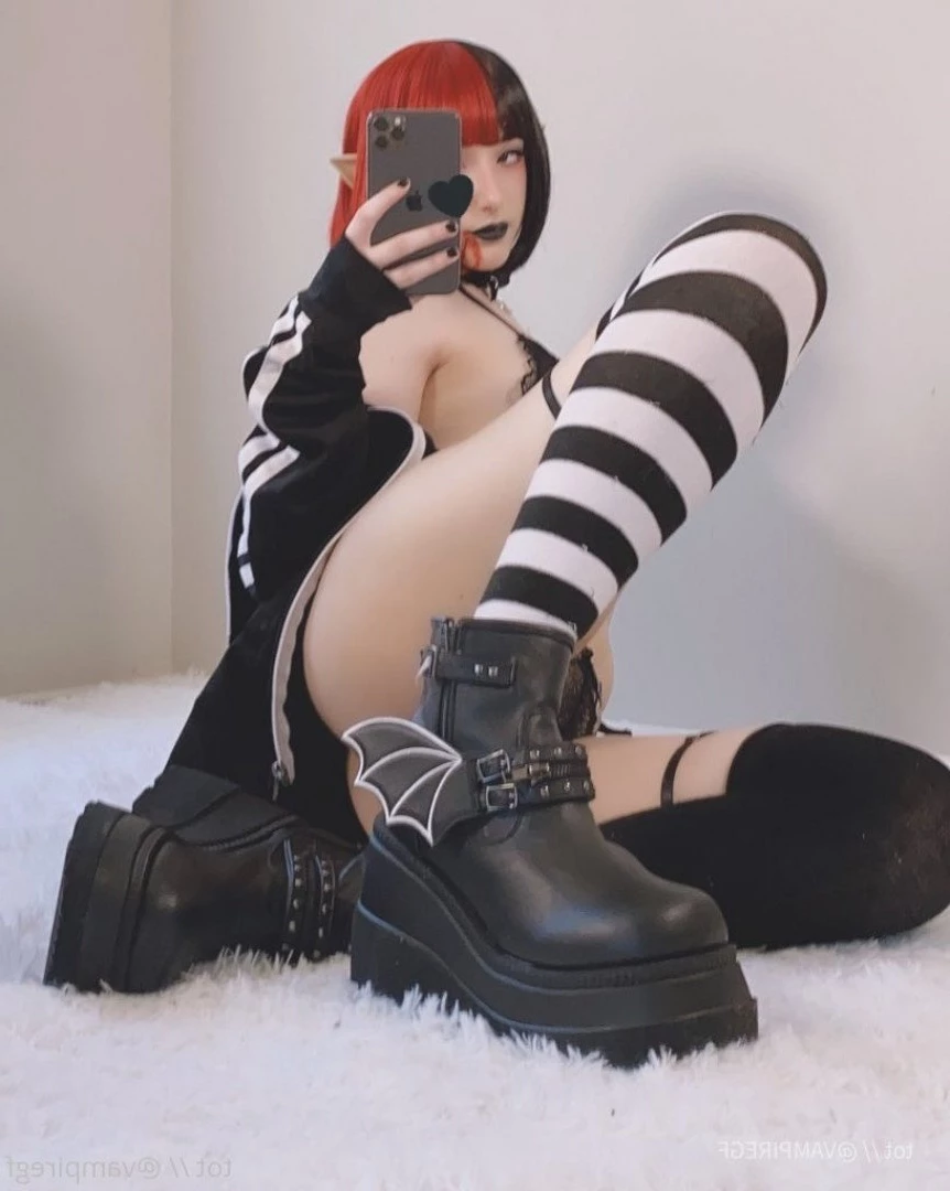 tot [ vampiregf ] Onlyfans leaked photo 2251365 on Hotleaks.tv