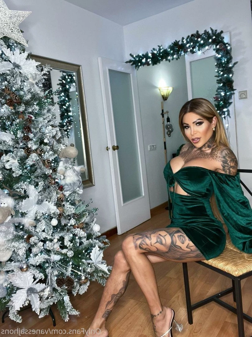 Vanessa Jhons VIDEOCALL DOMINATRIX 😈 [ vanessajhons ] Onlyfans leaked photo 3841788 on Hotleaks.tv