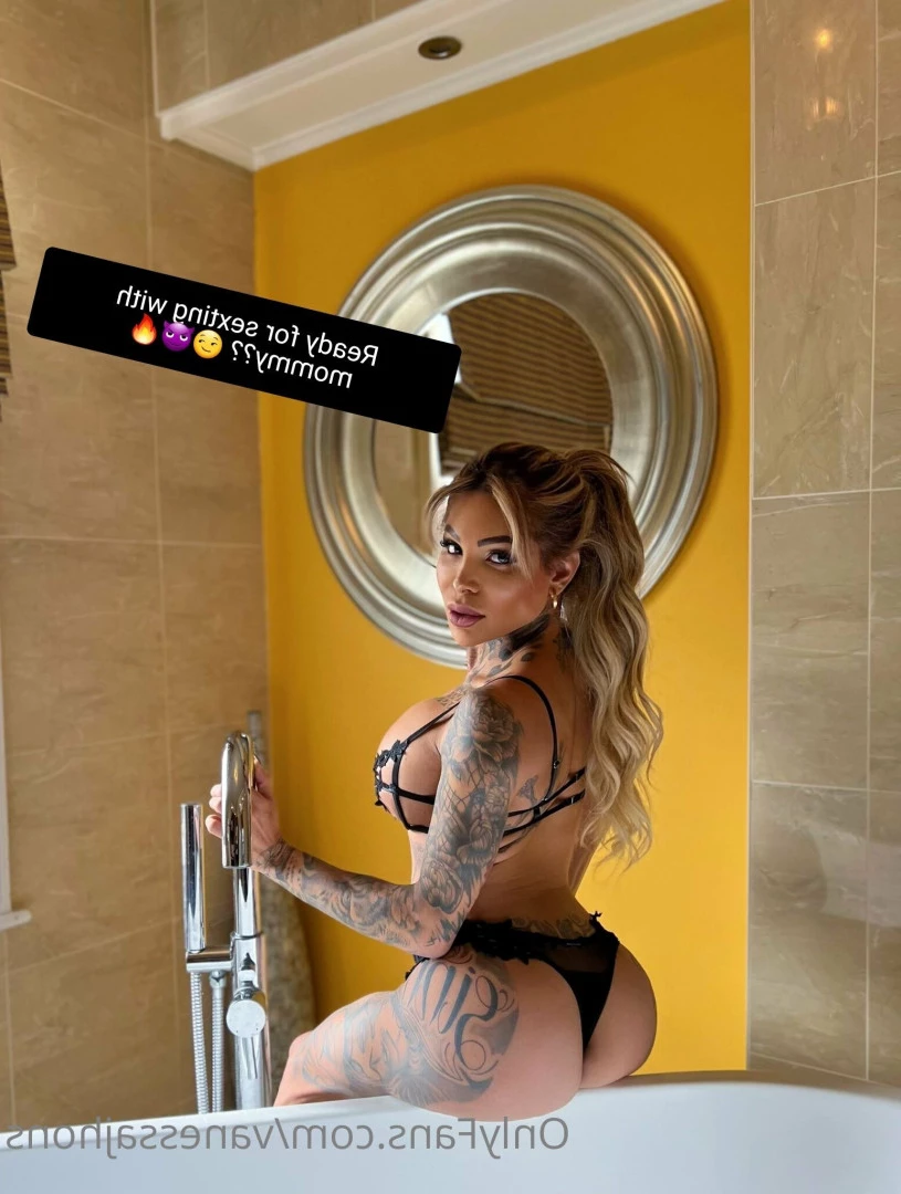 Vanessa Jhons VIDEOCALL DOMINATRIX 😈 [ vanessajhons ] Onlyfans leaked photo 6194194 on Hotleaks.tv