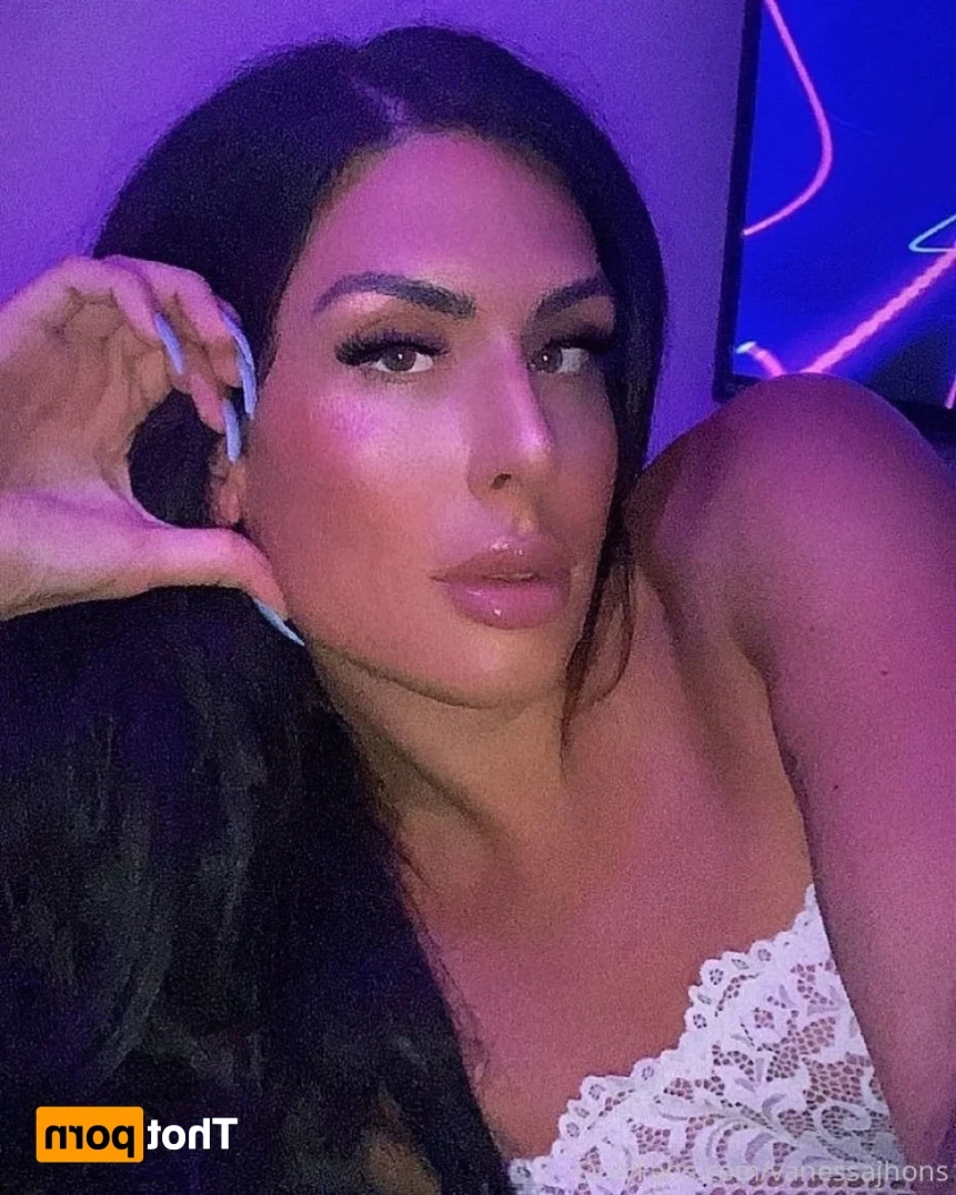 Vanessa Jhons VIDEOCALL DOMINATRIX 😈 [ vanessajhons ] Onlyfans leaked photo 15365486 on Hotleaks.tv