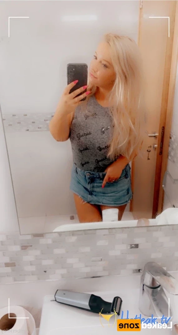 Amberriley German OnlyFans Girl Nextdoor [ amberriley ] Onlyfans leaked photo 14631845 on Hotleaks.tv