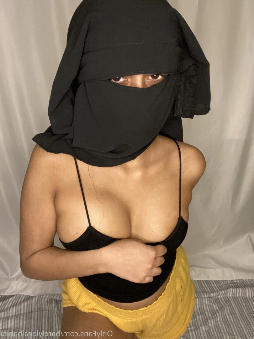 FREE Arab Teenager🧕🏽 Barely Legal Habibi [ barelylegalhabibi ] Onlyfans leaked photo 2250109 on Hotleaks.tv