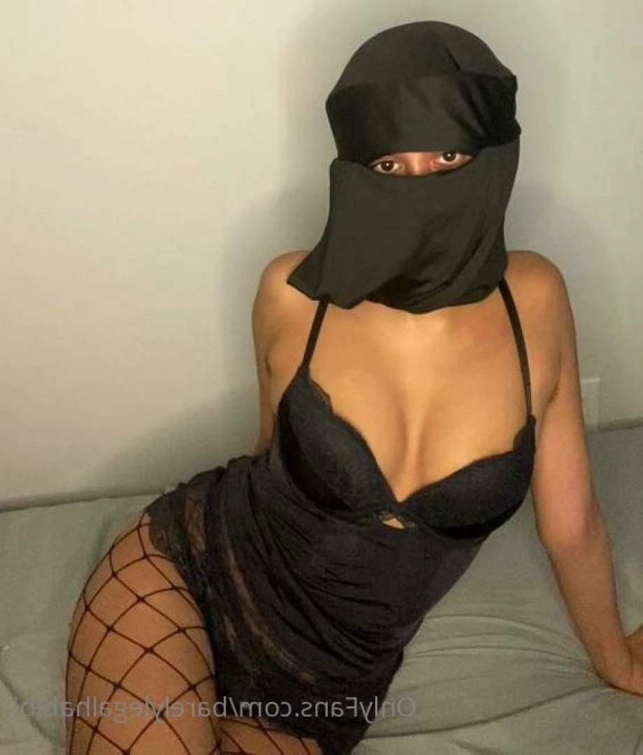 FREE Arab Teenager🧕🏽 Barely Legal Habibi [ barelylegalhabibi ] Onlyfans leaked photo 2250113 on Hotleaks.tv