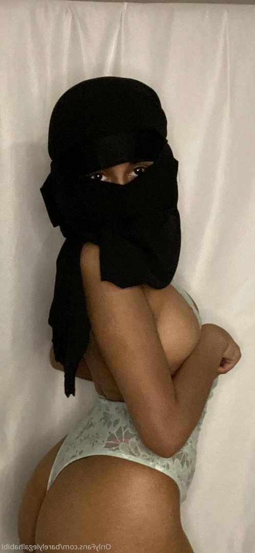 FREE Arab Teenager🧕🏽 Barely Legal Habibi [ barelylegalhabibi ] Onlyfans leaked photo 2250126 on Hotleaks.tv