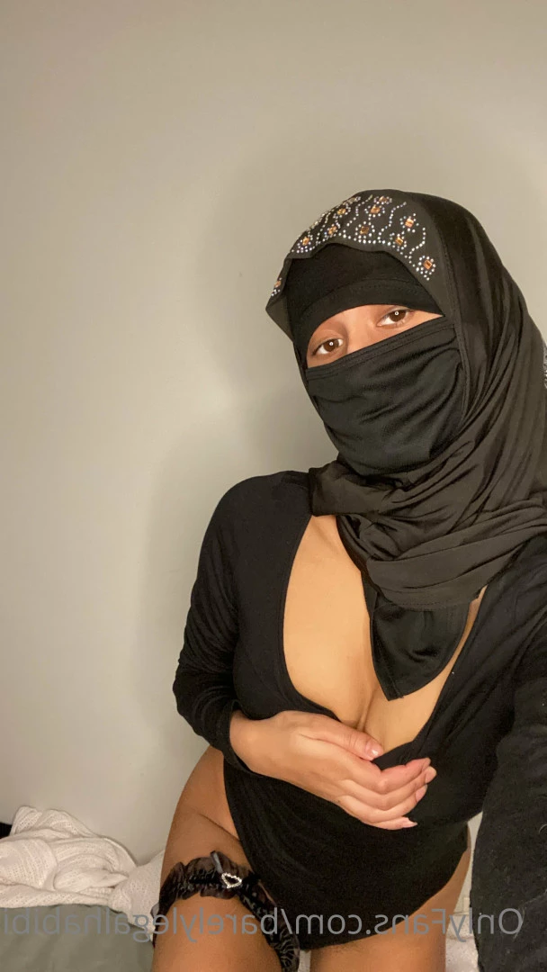 FREE Arab Teenager🧕🏽 Barely Legal Habibi [ barelylegalhabibi ] Onlyfans leaked photo 6938301 on Hotleaks.tv