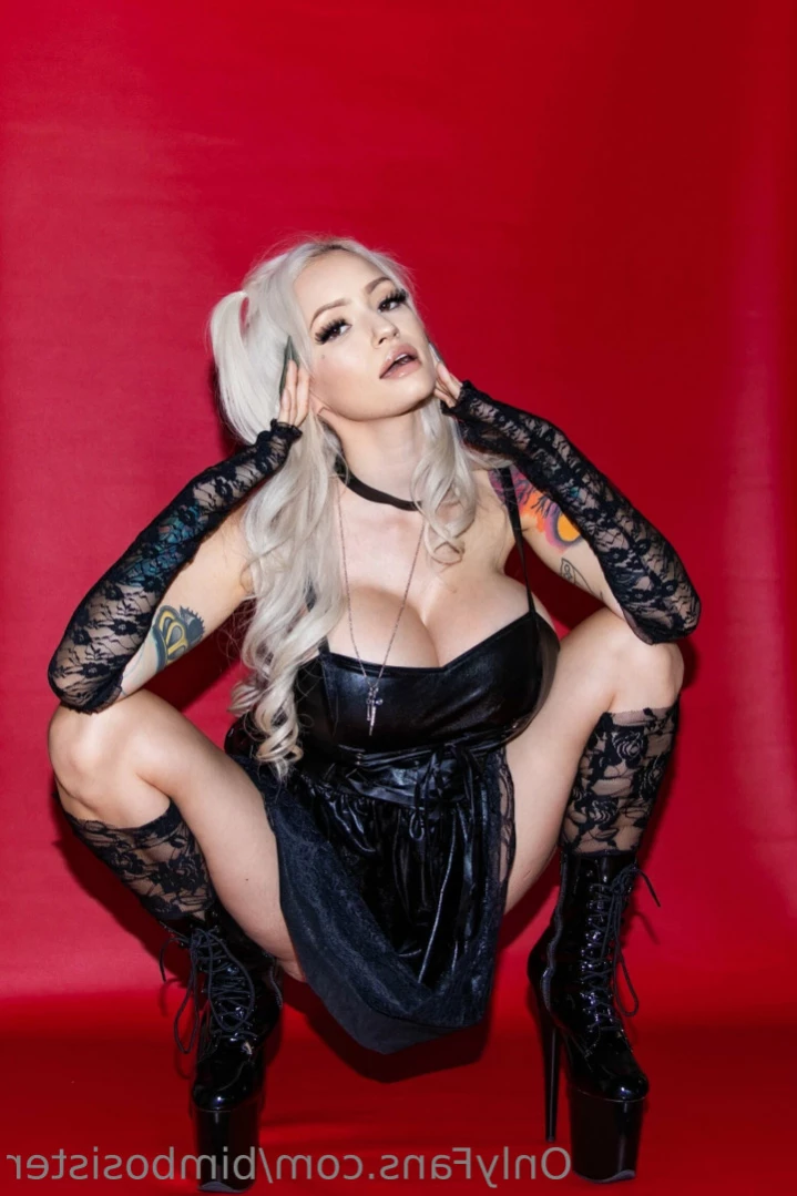 𝐁𝐈𝐌𝐁𝐎 𝐒𝐈𝐒𝐓𝐄𝐑 👧🏼 [ bimbosister ] Onlyfans leaked photo 13232441 on Hotleaks.tv