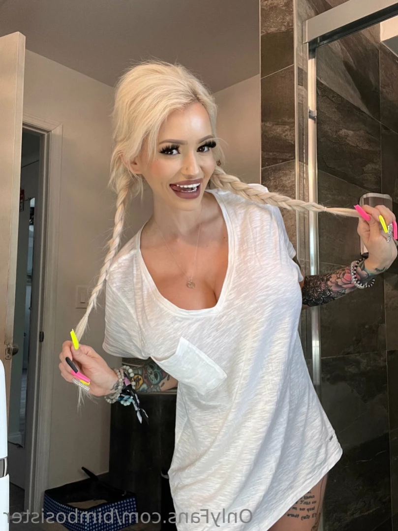 𝐁𝐈𝐌𝐁𝐎 𝐒𝐈𝐒𝐓𝐄𝐑 👧🏼 [ bimbosister ] Onlyfans leaked photo 15336313 on Hotleaks.tv