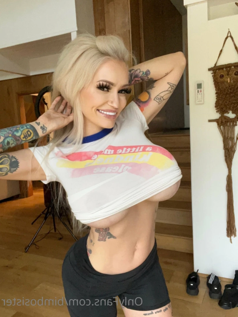 𝐁𝐈𝐌𝐁𝐎 𝐒𝐈𝐒𝐓𝐄𝐑 👧🏼 [ bimbosister ] Onlyfans leaked photo 15337070 on Hotleaks.tv