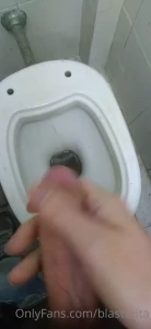 2212582