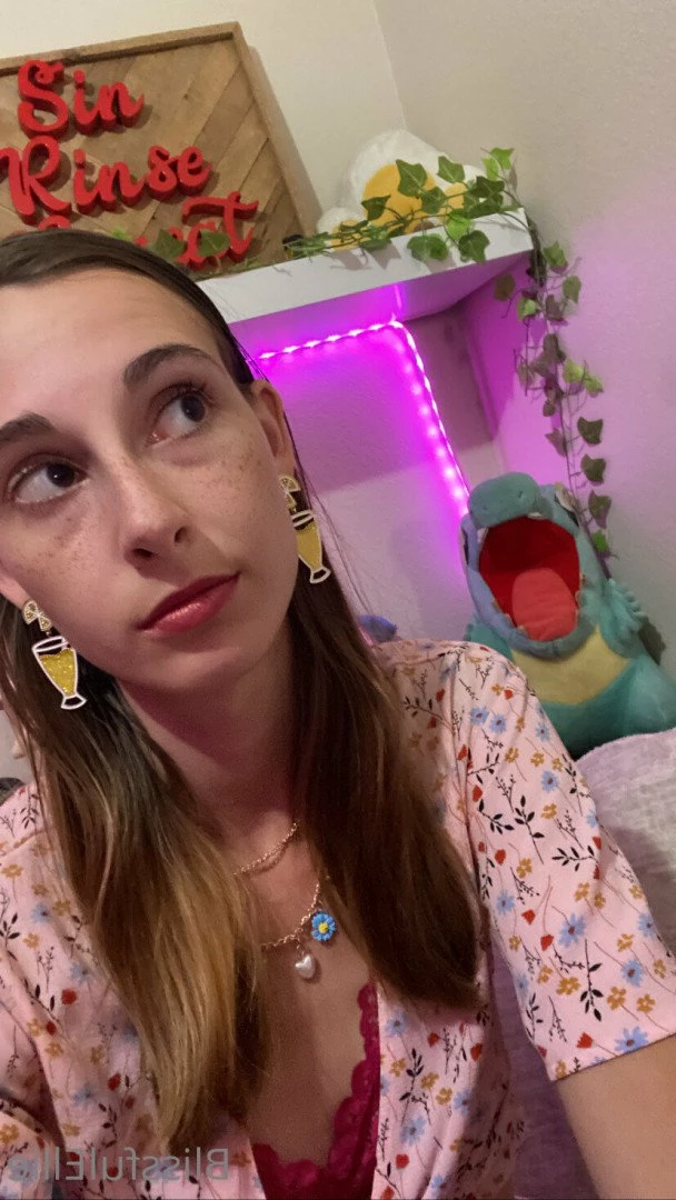 Ellie Burns 💕 [ blissfulellie ] Onlyfans leaked photo 2249242 on Hotleaks.tv