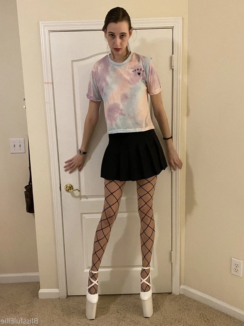 Ellie Burns 💕 [ blissfulellie ] Onlyfans leaked photo 3728502 on Hotleaks.tv