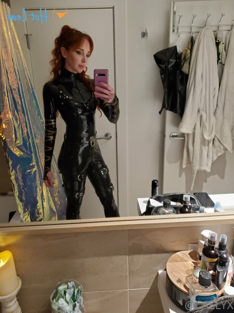 Caelyx Freckled Booty sext me 🔥 [ caelyx ] Onlyfans leaked photo 15369501 on Hotleaks.tv