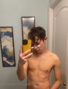 2876828