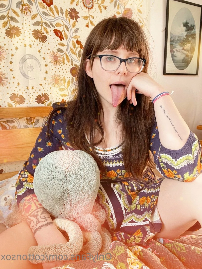 Alice CottonSox [ cottonsox ] Onlyfans leaked photo 2244737 on Hotleaks.tv