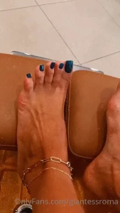 giantessroma Onlyfans leaked video 4844417 on Hotleaks.tv