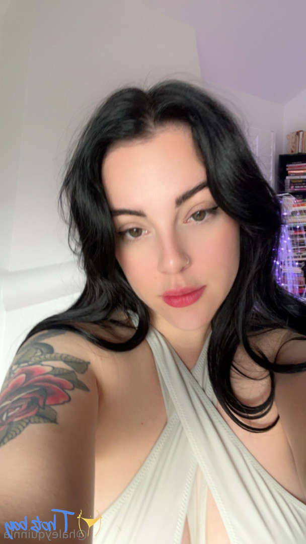 ʜᴀʟᴇʏ ǫᴜɪɴɴ ⋆༌⚕︎❤ [ haleyquinnla ] Onlyfans leaked photo 18223788 on Hotleaks.tv
