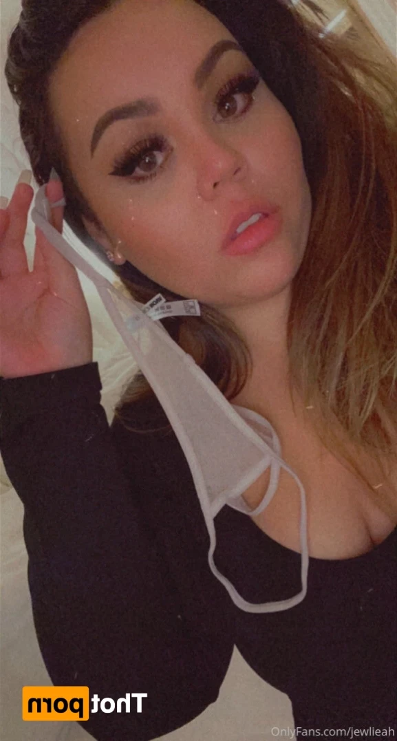 jewlieah Onlyfans leaked photo 15329943 on Hotleaks.tv