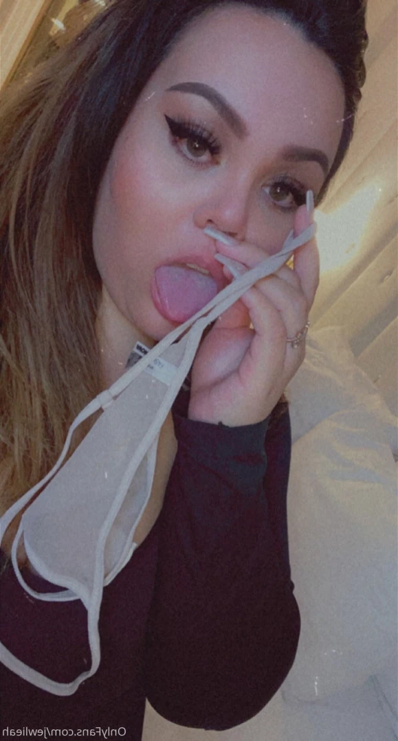 jewlieah Onlyfans leaked photo 15330112 on Hotleaks.tv