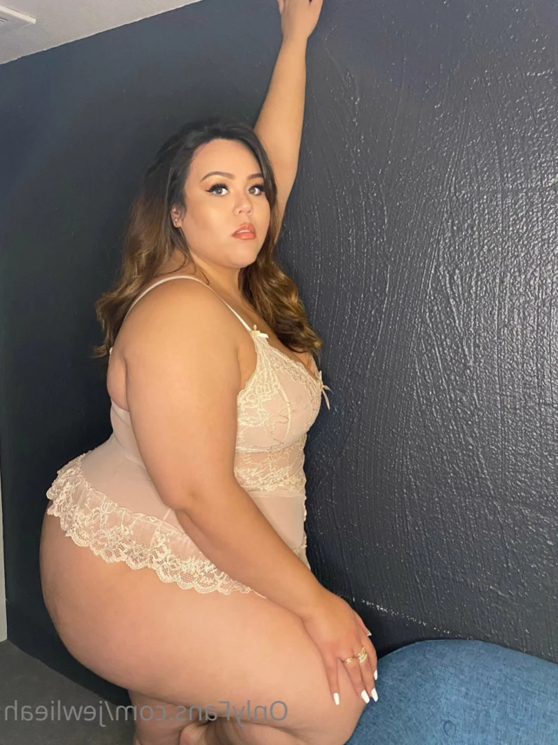jewlieah Onlyfans leaked photo 15860031 on Hotleaks.tv