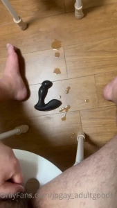 5595360
