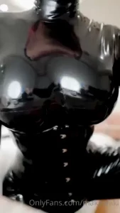 18318905