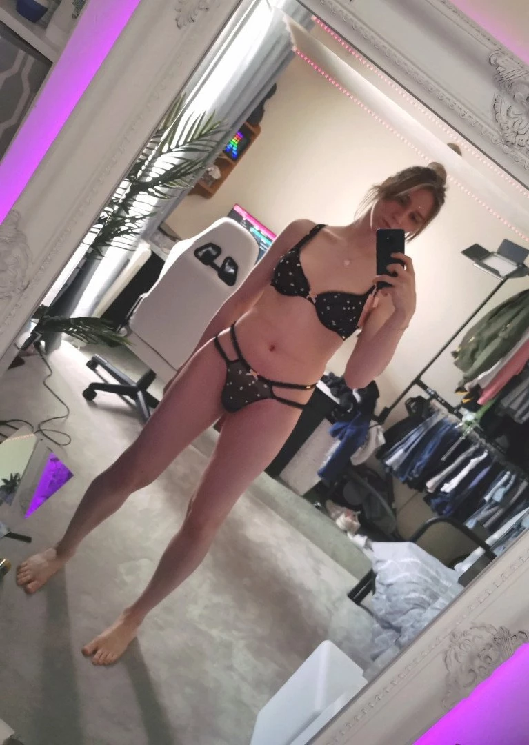 Olivia Robin [ oliviarobin ] Onlyfans leaked photo 2217566 on Hotleaks.tv