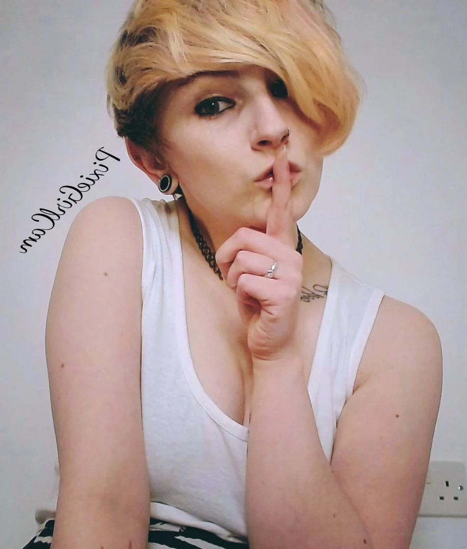 Pixie Skye 👻 BIRTHDAY 31ST JULY 🎉🎉 [ pixiegirlcam ] Onlyfans leaked photo 6089640 on Hotleaks.tv