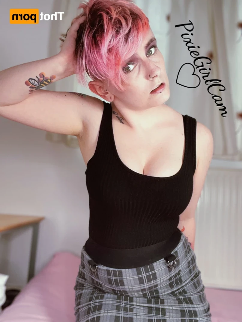 Pixie Skye 👻 BIRTHDAY 31ST JULY 🎉🎉 [ pixiegirlcam ] Onlyfans leaked photo 11794913 on Hotleaks.tv