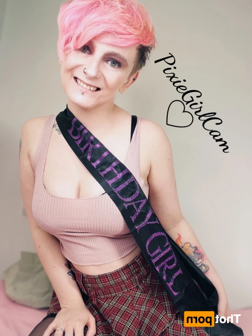 Pixie Skye 👻 BIRTHDAY 31ST JULY 🎉🎉 [ pixiegirlcam ] Onlyfans leaked photo 15358006 on Hotleaks.tv