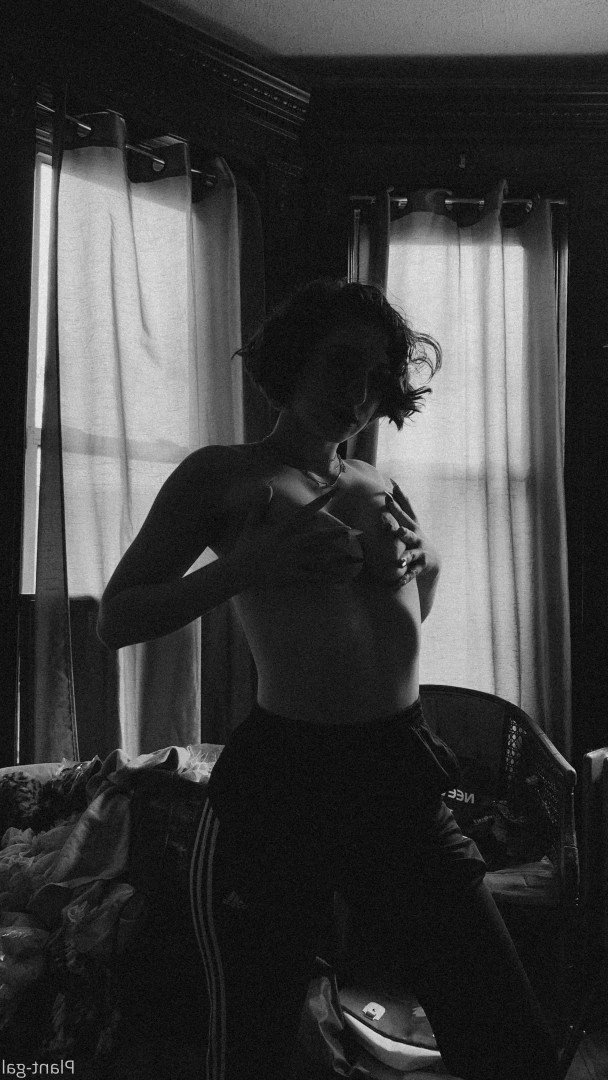Ivy 🌿😈 [ plantgal ] Onlyfans leaked photo 3927764 on Hotleaks.tv
