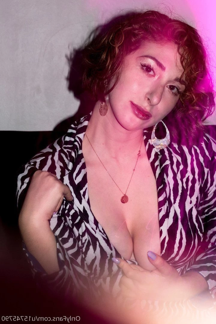 Ivy 🌿😈 [ plantgal ] Onlyfans leaked photo 3942995 on Hotleaks.tv