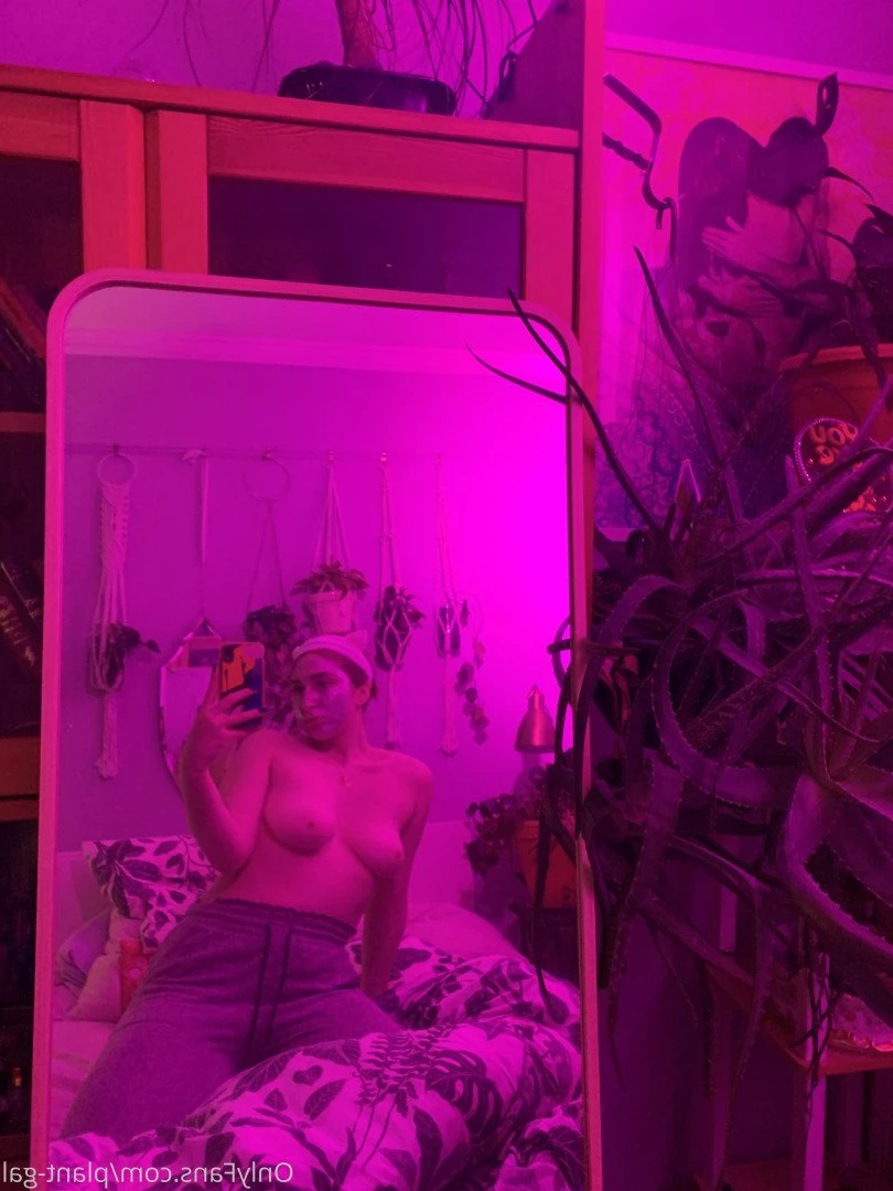 Ivy 🌿😈 [ plantgal ] Onlyfans leaked photo 4039272 on Hotleaks.tv