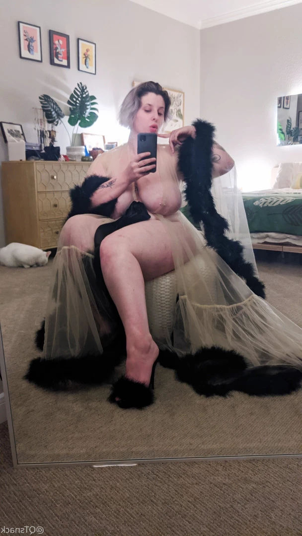 QTsnack [ qtsnacksquad ] Onlyfans leaked photo 6404652 on Hotleaks.tv