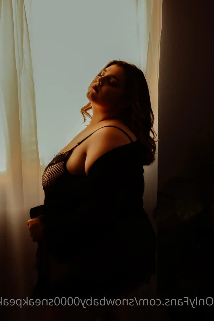 Rayne❄️ [ snowbaby0000sneakpeak ] Onlyfans leaked photo 3693873 on Hotleaks.tv