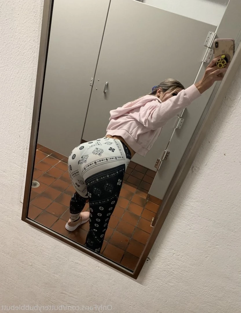 Brittany Benz [ butterybubblebutt ] Onlyfans leaked photo 220512 on Hotleaks.tv