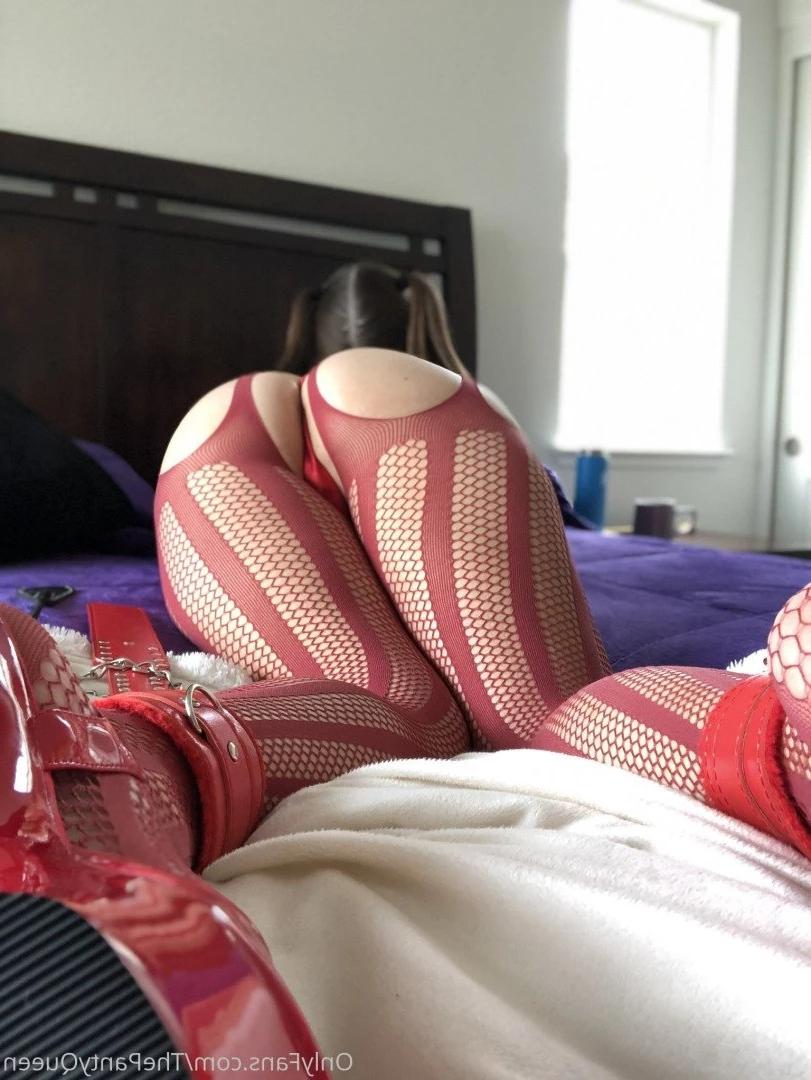 𝑴𝒊𝒔𝒔𝒎𝒆𝒇𝒐𝒓𝒆𝒗𝒆𝒓💜𝐹𝐸𝑇𝐼𝑆𝐻 [ thepantyqueen ] Onlyfans leaked photo 2209214 on Hotleaks.tv