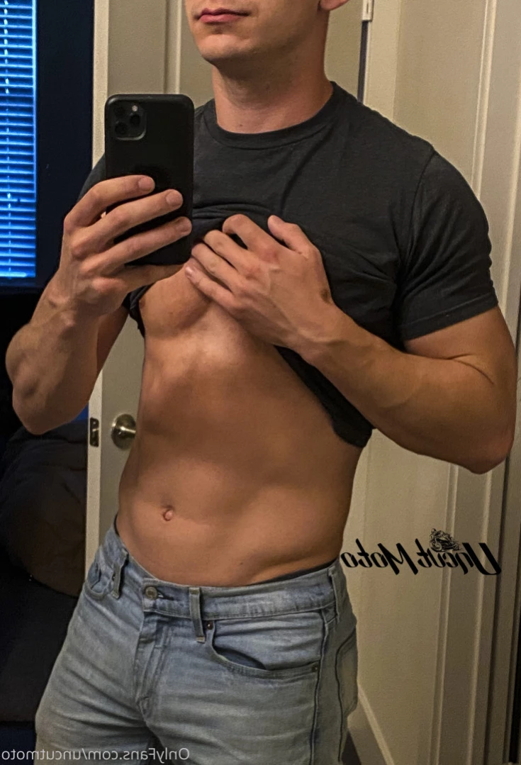 Motoboy [ uncutmoto ] Onlyfans leaked photo 15247667 on Hotleaks.tv