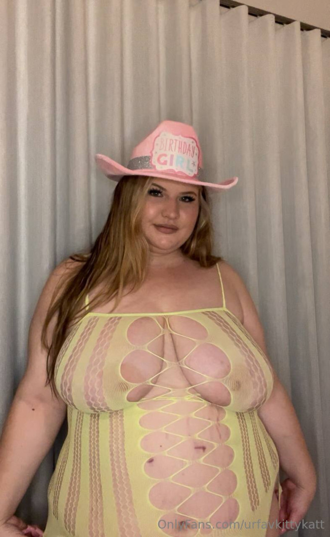 🍭 𝑯𝑶𝑹𝑵𝒀  BBW KITTY 🐱 CHECK DMs 👀 [ urfavkittykatt ] Onlyfans leaked photo 18331257 on Hotleaks.tv