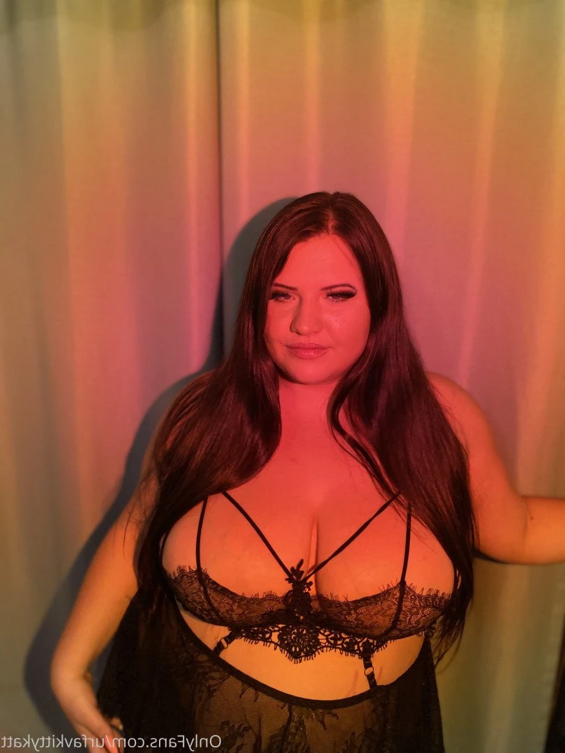 🍭 𝑯𝑶𝑹𝑵𝒀  BBW KITTY 🐱 CHECK DMs 👀 [ urfavkittykatt ] Onlyfans leaked photo 4448956 on Hotleaks.tv