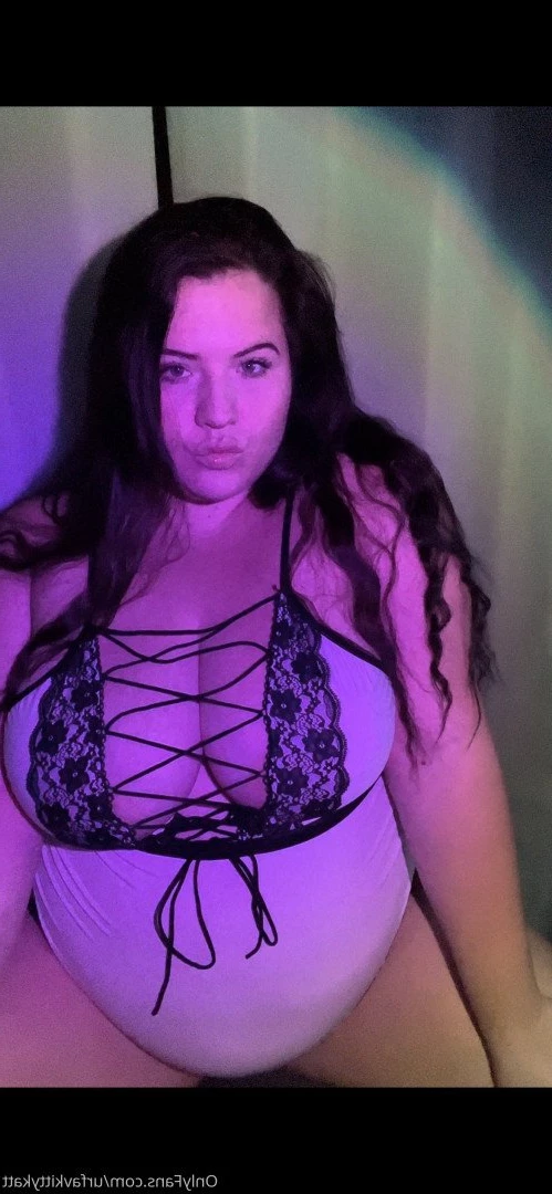 🍭 𝑯𝑶𝑹𝑵𝒀  BBW KITTY 🐱 CHECK DMs 👀 [ urfavkittykatt ] Onlyfans leaked photo 4450285 on Hotleaks.tv