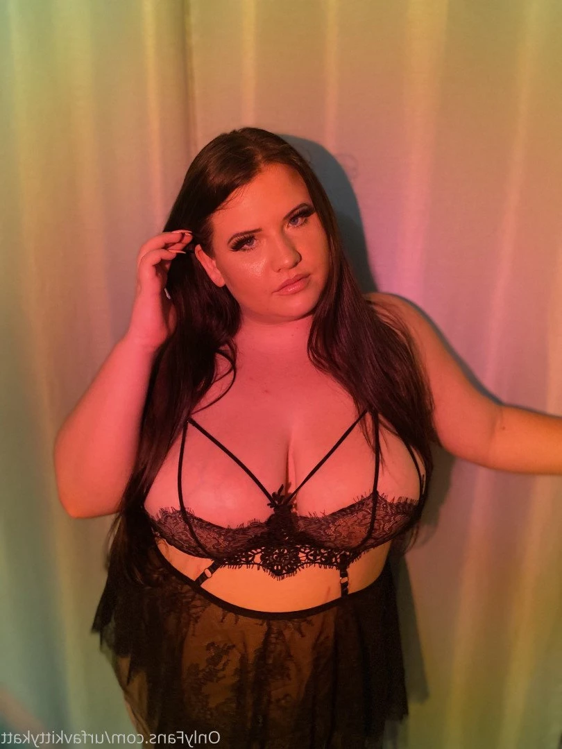 🍭 𝑯𝑶𝑹𝑵𝒀  BBW KITTY 🐱 CHECK DMs 👀 [ urfavkittykatt ] Onlyfans leaked photo 4451764 on Hotleaks.tv