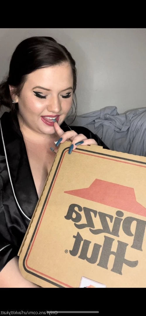 🍭 𝑯𝑶𝑹𝑵𝒀  BBW KITTY 🐱 CHECK DMs 👀 [ urfavkittykatt ] Onlyfans leaked photo 4453249 on Hotleaks.tv