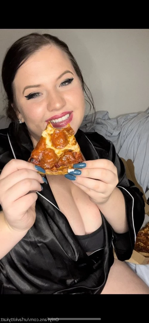 🍭 𝑯𝑶𝑹𝑵𝒀  BBW KITTY 🐱 CHECK DMs 👀 [ urfavkittykatt ] Onlyfans leaked photo 4453263 on Hotleaks.tv