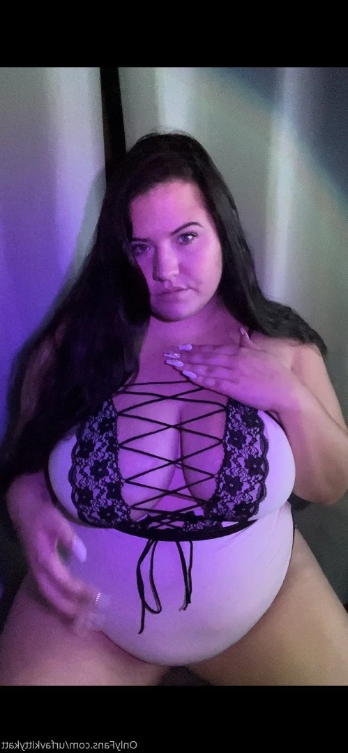 🍭 𝑯𝑶𝑹𝑵𝒀  BBW KITTY 🐱 CHECK DMs 👀 [ urfavkittykatt ] Onlyfans leaked photo 4453834 on Hotleaks.tv