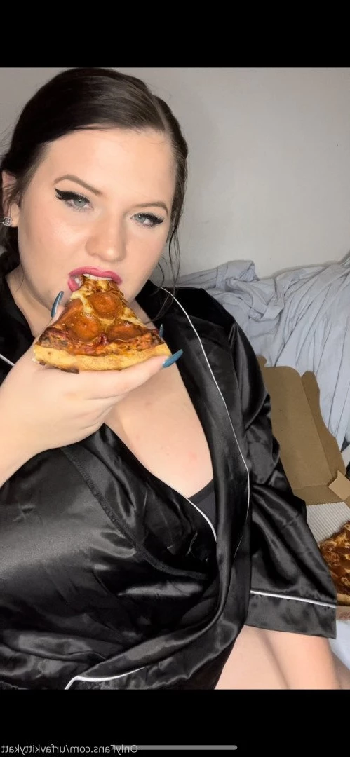 🍭 𝑯𝑶𝑹𝑵𝒀  BBW KITTY 🐱 CHECK DMs 👀 [ urfavkittykatt ] Onlyfans leaked photo 4453929 on Hotleaks.tv