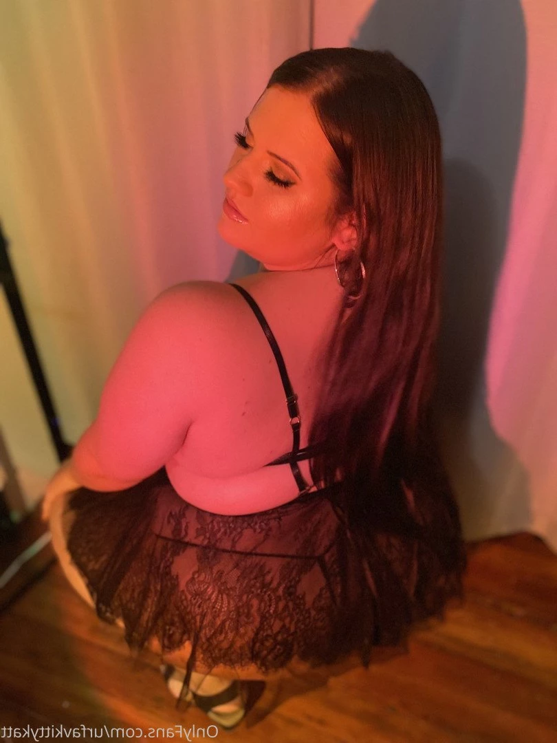🍭 𝑯𝑶𝑹𝑵𝒀  BBW KITTY 🐱 CHECK DMs 👀 [ urfavkittykatt ] Onlyfans leaked photo 4454232 on Hotleaks.tv