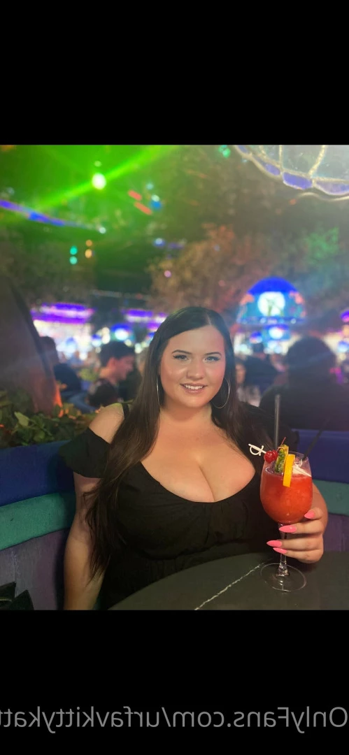 🍭 𝑯𝑶𝑹𝑵𝒀  BBW KITTY 🐱 CHECK DMs 👀 [ urfavkittykatt ] Onlyfans leaked photo 6024100 on Hotleaks.tv
