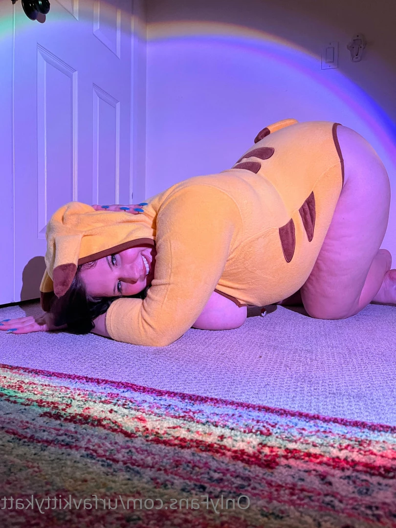 🍭 𝑯𝑶𝑹𝑵𝒀  BBW KITTY 🐱 CHECK DMs 👀 [ urfavkittykatt ] Onlyfans leaked photo 6024167 on Hotleaks.tv