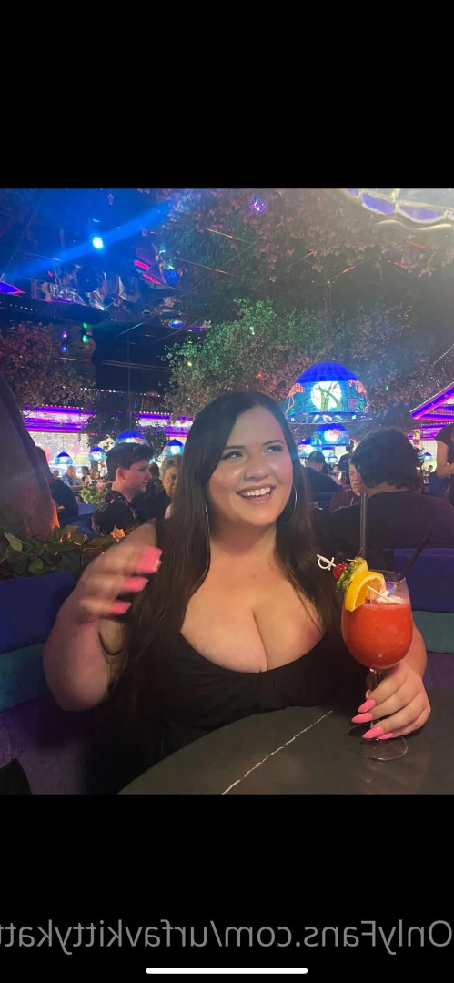 🍭 𝑯𝑶𝑹𝑵𝒀  BBW KITTY 🐱 CHECK DMs 👀 [ urfavkittykatt ] Onlyfans leaked photo 6025509 on Hotleaks.tv