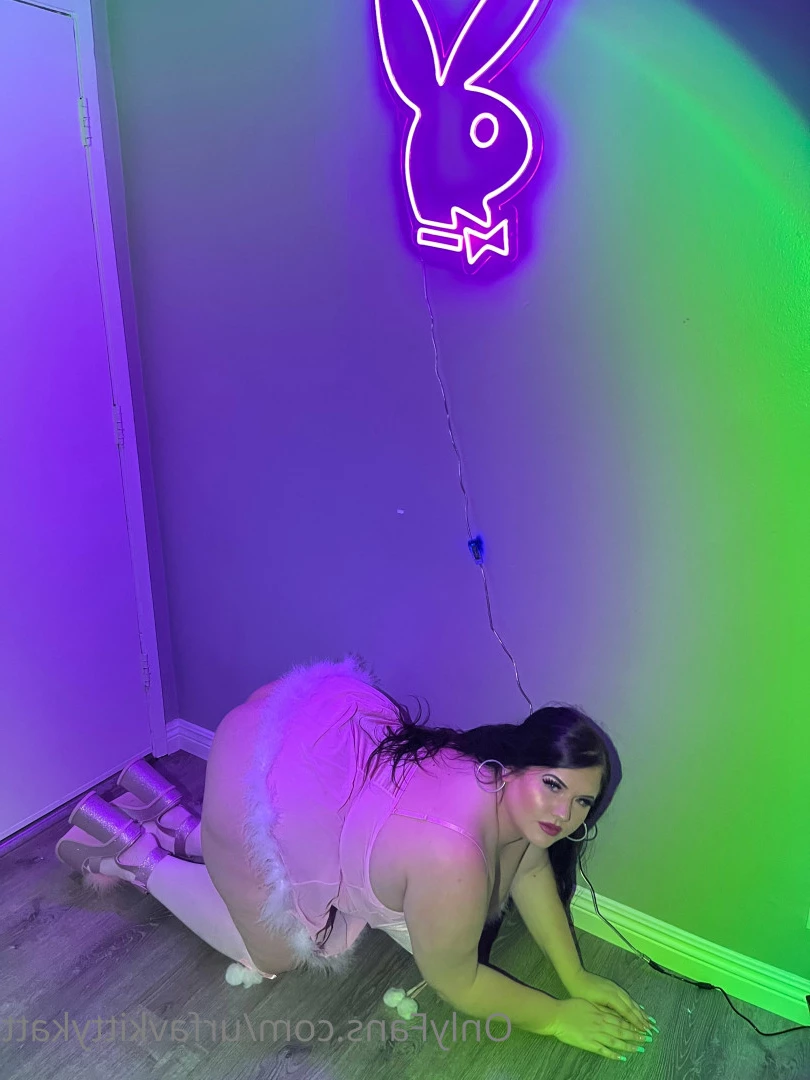 🍭 𝑯𝑶𝑹𝑵𝒀  BBW KITTY 🐱 CHECK DMs 👀 [ urfavkittykatt ] Onlyfans leaked photo 6025878 on Hotleaks.tv